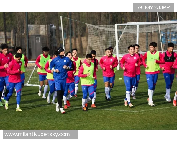 申花一线队国庆假期后重返训练场备战新赛季