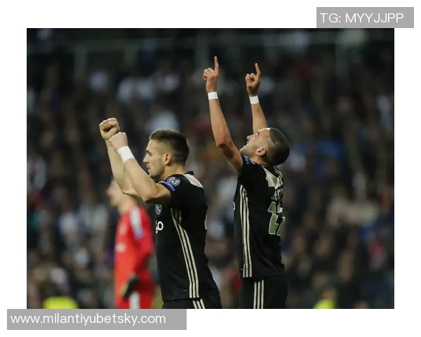 罗滕评论舍瓦利耶险遭重伤裁判在关键判罚中显得无所适从 罗滕评论舍瓦利耶险遭重伤裁判在关键判罚中显得无所适从